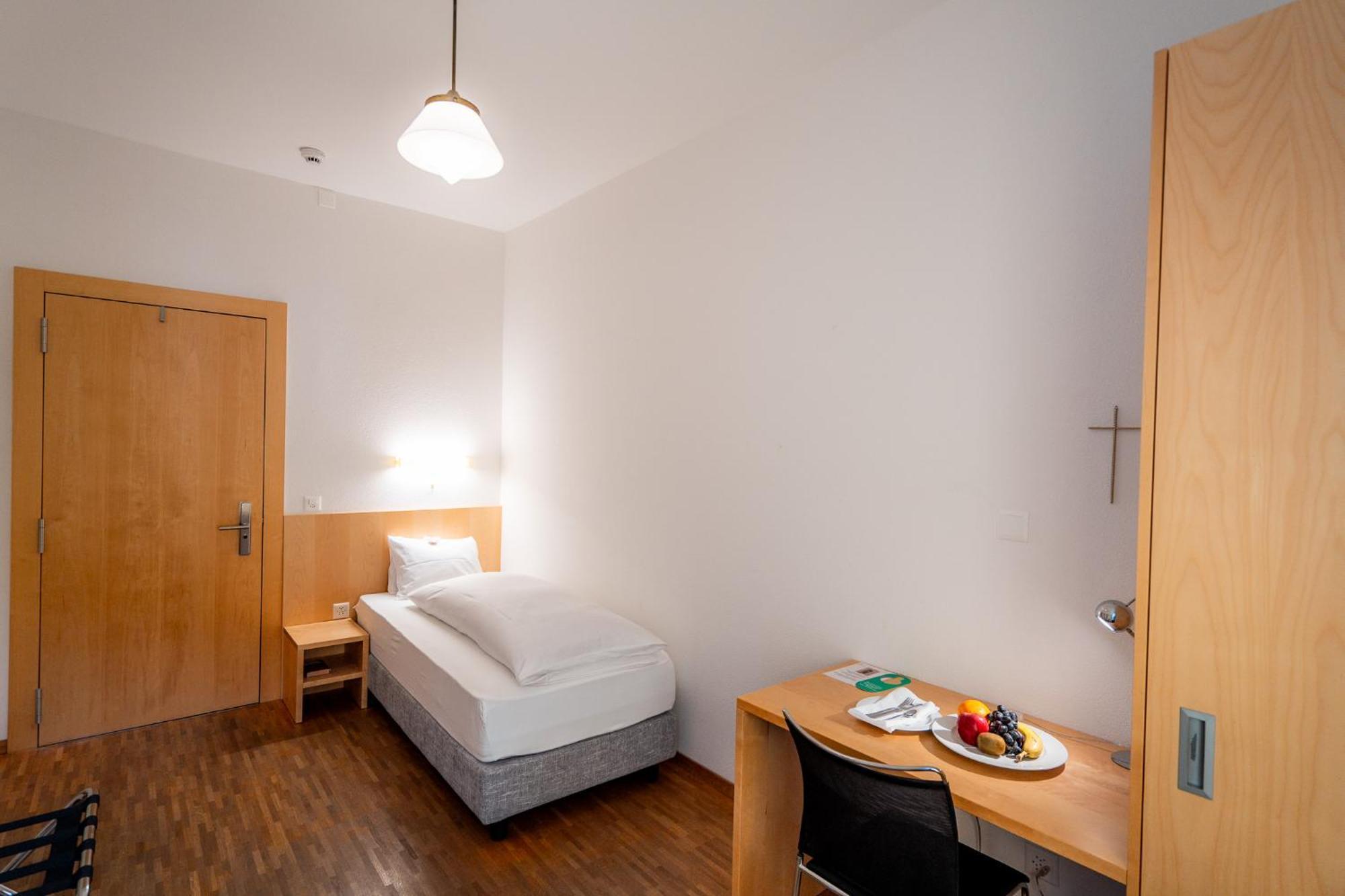 Hotel Haus Schoenstatt Contactless-Check-In บริก ภายนอก รูปภาพ