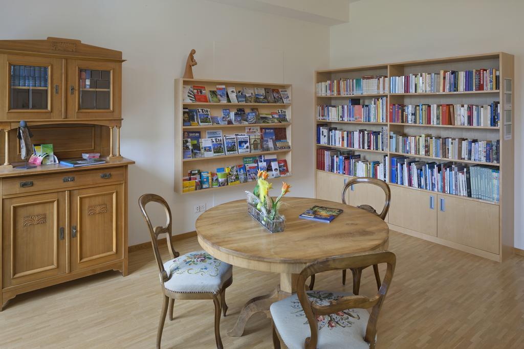 Hotel Haus Schoenstatt Contactless-Check-In บริก ภายนอก รูปภาพ